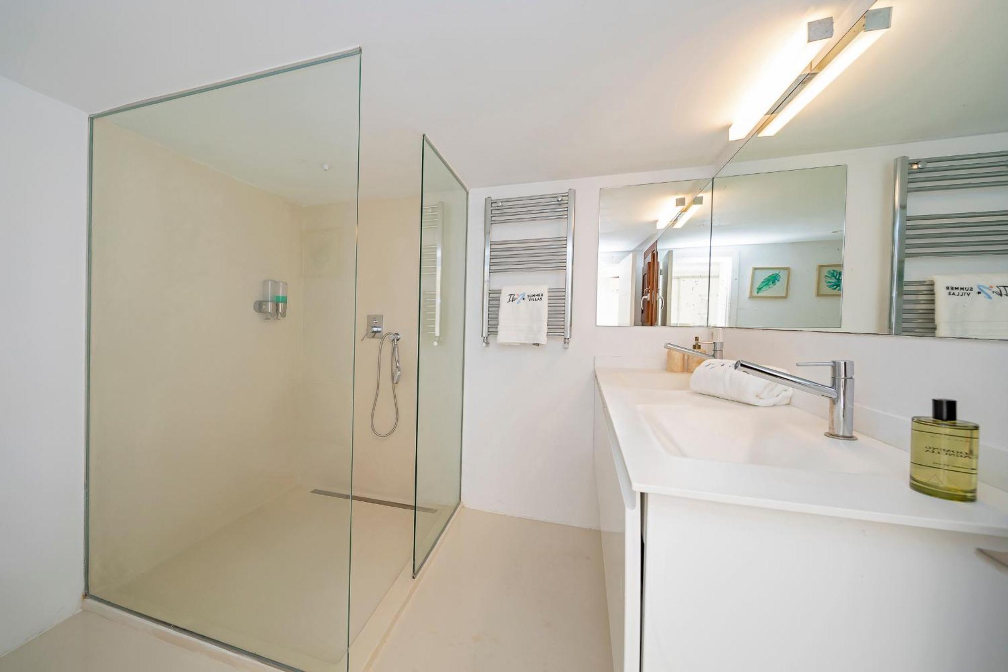 Villa Near Ibiza Town Sleeps 11 To 13 Guests Can Furnet Ngoại thất bức ảnh