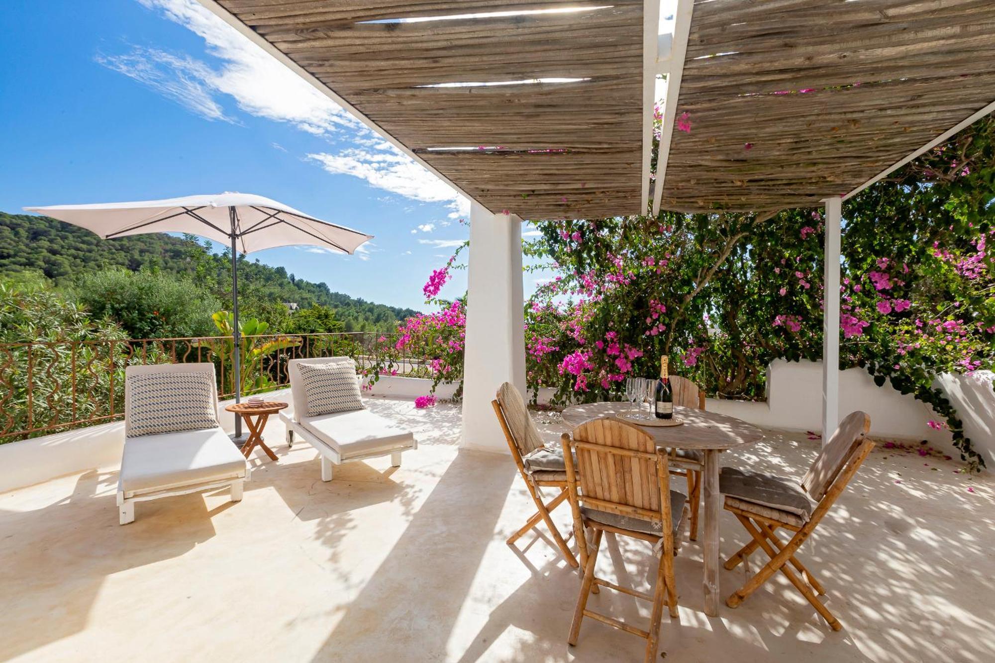Villa Near Ibiza Town Sleeps 11 To 13 Guests Can Furnet Ngoại thất bức ảnh