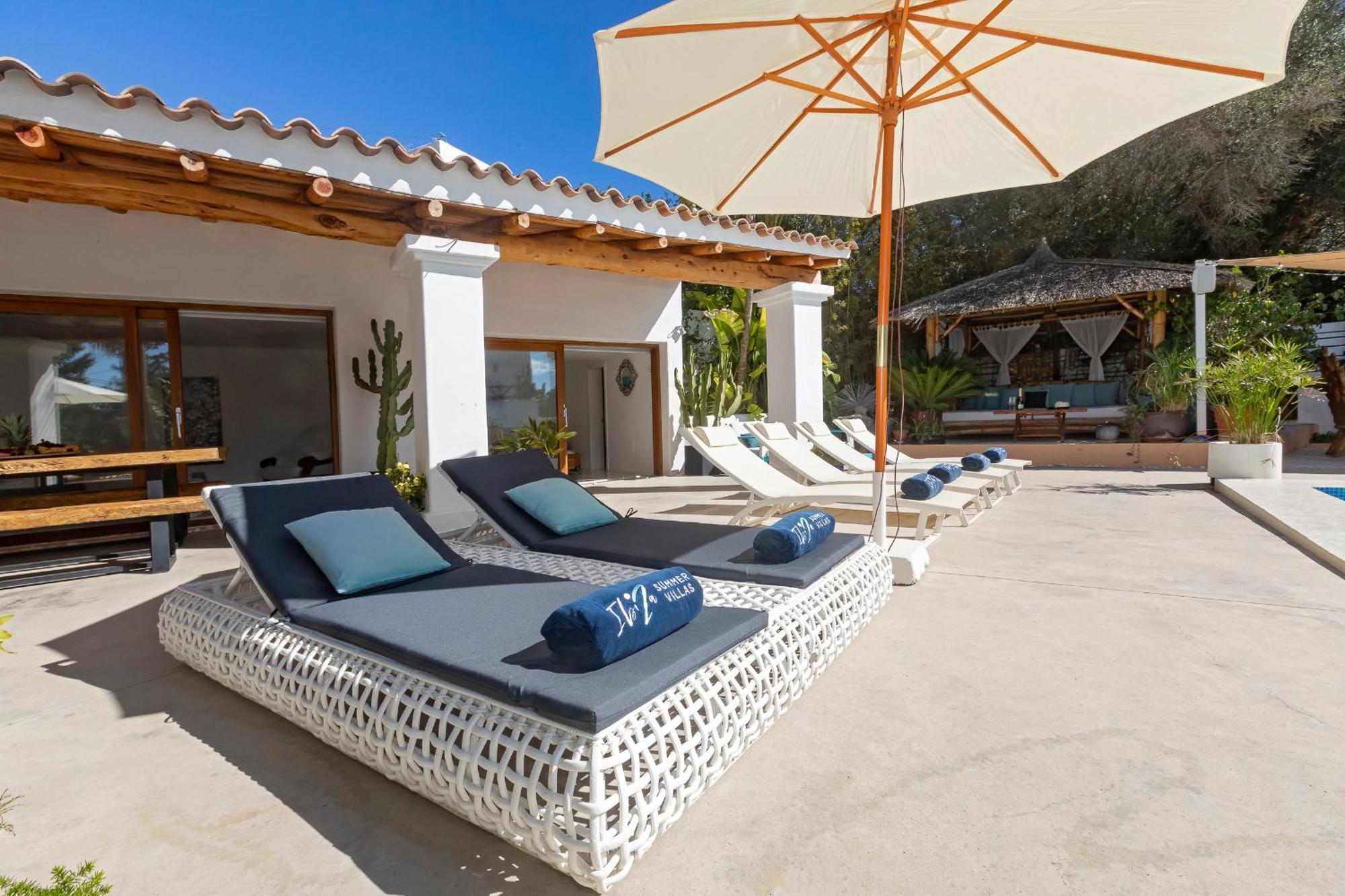 Villa Near Ibiza Town Sleeps 11 To 13 Guests Can Furnet Ngoại thất bức ảnh